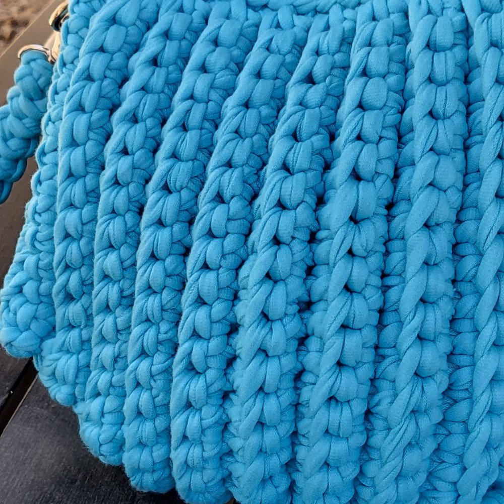 Handcrafted Crochet Sea Shell Handmade Bag, Shoulder Bag, Woven Purse, Knit Bag - Picture 2 of 4